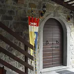 Incantevole Rifugio Nel Castello Di Ahrensperg Дом отдыха Pulfero