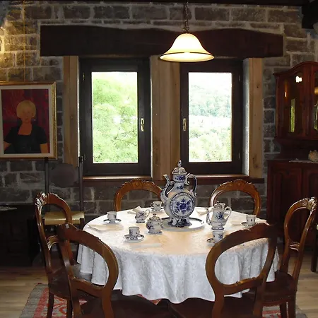Incantevole Rifugio Nel Castello Di Ahrensperg Vakantiehuis Pulfero