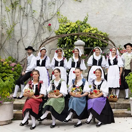 Дом отдыха Incantevole Rifugio Nel Castello Di Ahrensperg